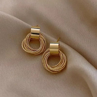 Golden Hollow Circle Dangle Earrings 